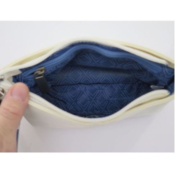 CALLAWAY - Women's Valuables Wristlet - Pearl/Blue - Picture 3 of 5